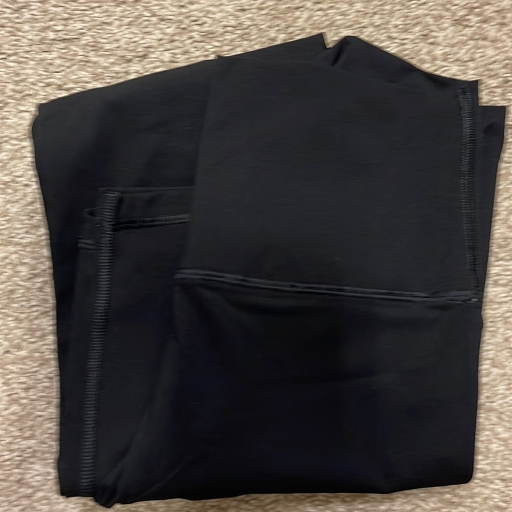 Everlane black leggings